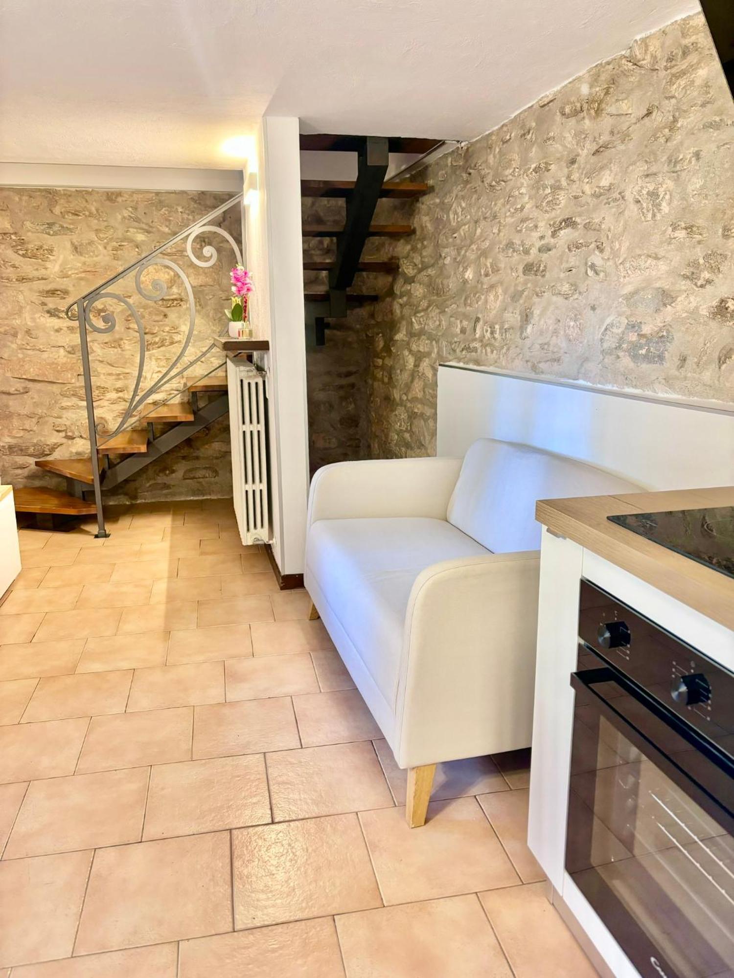 Vittoria Holiday House - Tulip Apartment And Tulip Room Stresa Kültér fotó