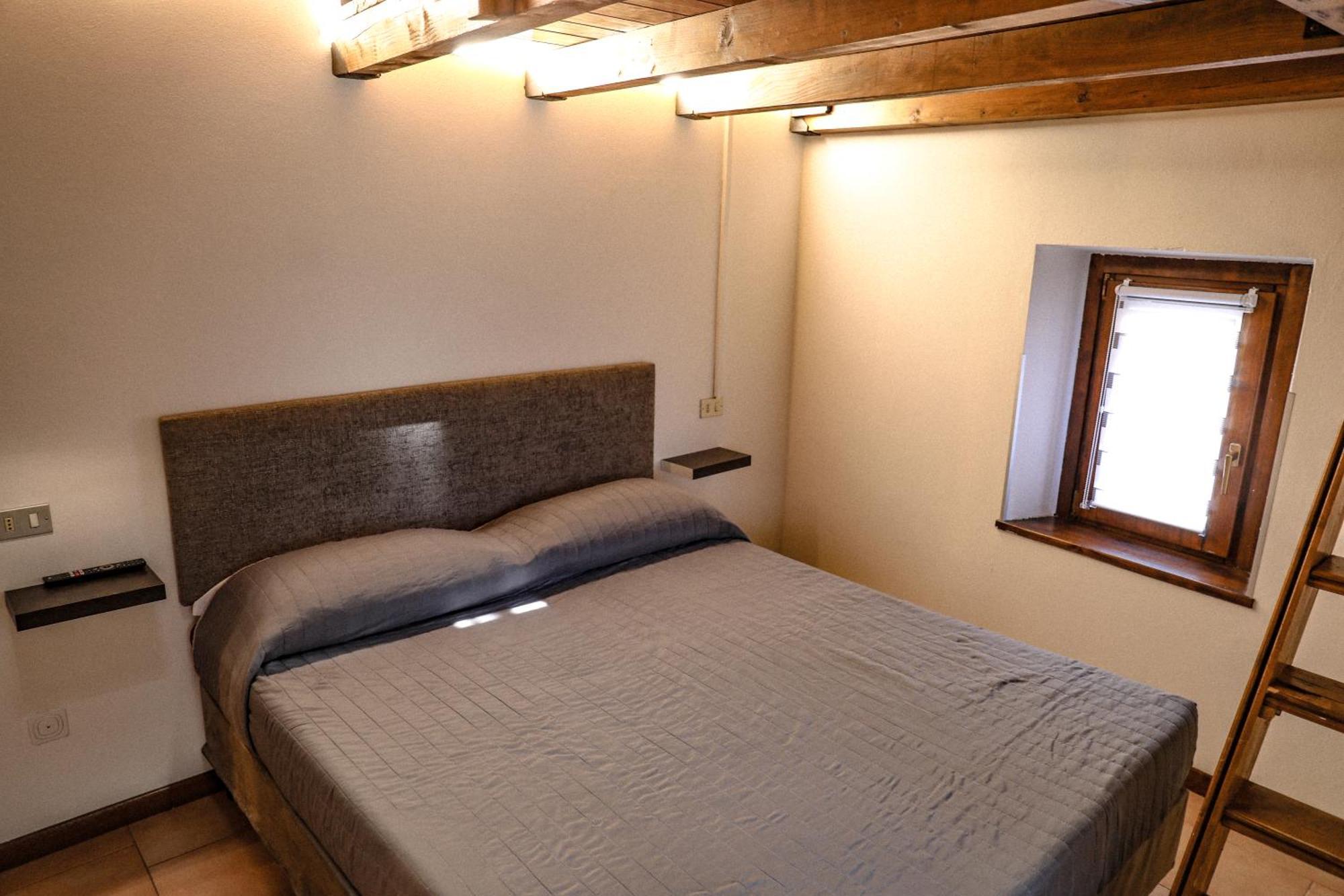 Vittoria Holiday House - Tulip Apartment And Tulip Room Stresa Kültér fotó