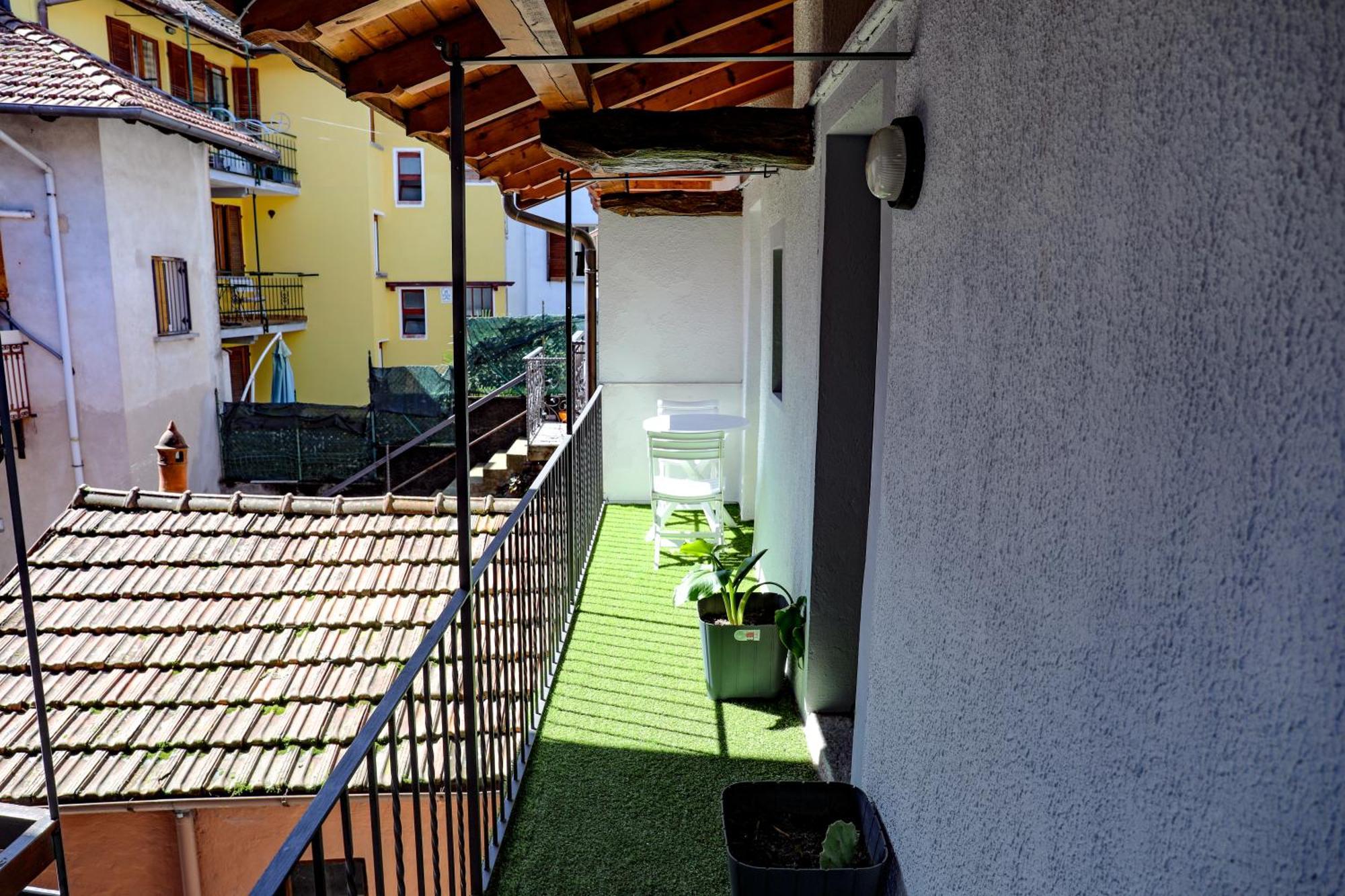 Vittoria Holiday House - Tulip Apartment And Tulip Room Stresa Kültér fotó